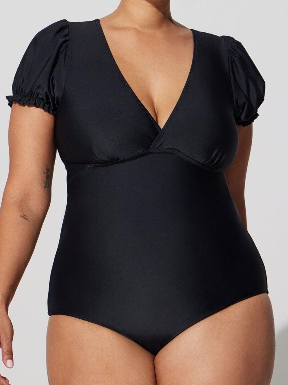 New Torrid Retro Wireless Puff Sleeve One Piece Size 2